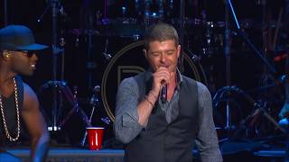 Robin Thicke Performs &#39;Get Her Back&#39; Live