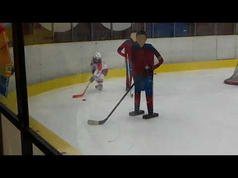 Hokej. Skills hockey academy 12.2.#8 Joseph hráč Slovanu Louny ročník 2011