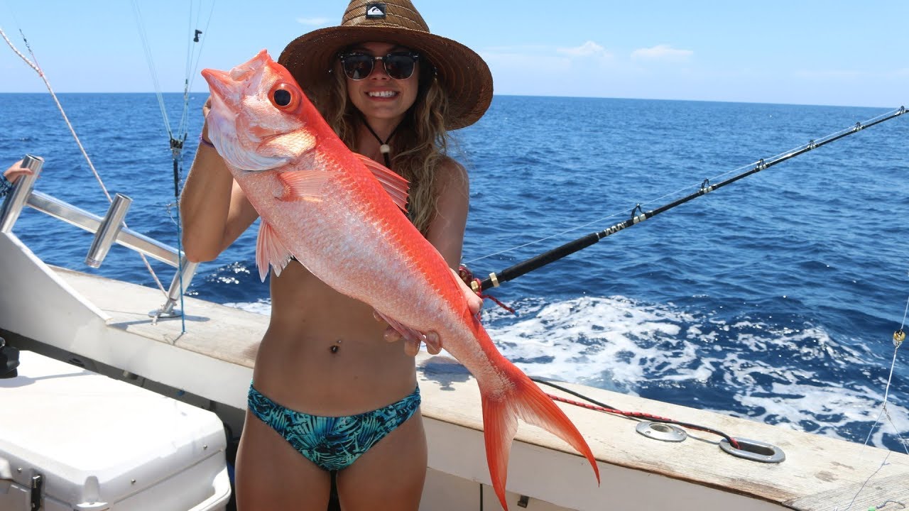 Drop It DEEP To Get the MEAT! (West End- Bahamas Fishing)