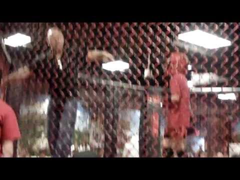 Ryan Kelly Muay Thai fight 5.25.13 Fight 1 Round 3