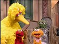 LX Productions DLC Home Entertainment Presents Sesame Street Guess That Shape And Color 2005 DVD
