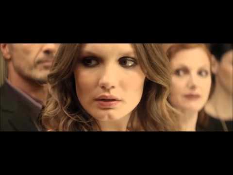 Cartier: Proposal in the elevator