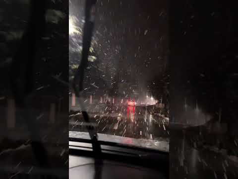 Its a really lovely experience to drive while snowing ❄️🥰