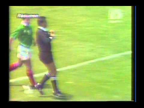 1993 (April 11) Mexico 3-Honduras 0 (World cup Qualifier).avi