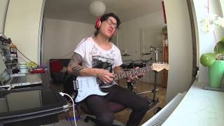 Video thumbnail for EDIROL FA-101 INTERFACE BY ROLAND RECORDING DRUMS AND GUITAR ... GARAGEBAND by esegonza