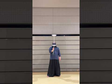 Plate Spinning Trick | 皿回し – バランス崩し #Shorts