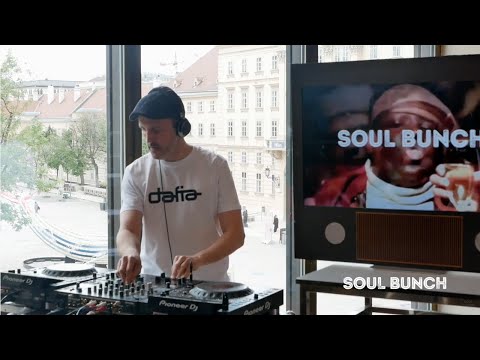SOUL BUNCH w/ Mannix @ Café Leopold