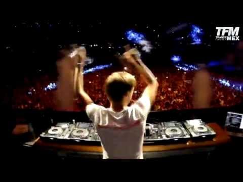 Armin van Buuren playing MaRLo - BOOM at #ASOT600MEX