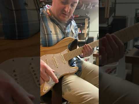 60 cycle hum, RFI and Shielding is useless Noisy electric guitars SCIENCE EXPERIMENT