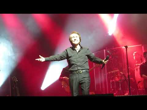 RAPHAEL Amame 10.03.2019 París Olympia