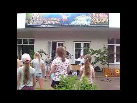 ДЕНЬ НАРОДЖЕННЯ РУСАНІВКИ : У ШКОЛІ ДРУЗІВ
