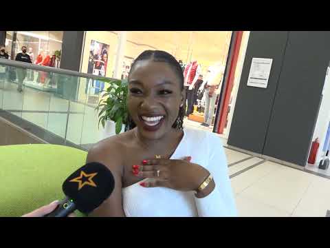 SOLZI I SMEA - EMA BLAZEVSKA OD KENIJA GI PEE PESNITE NA LOZANO - JAKO, JAKO VO POINAKOV STIL