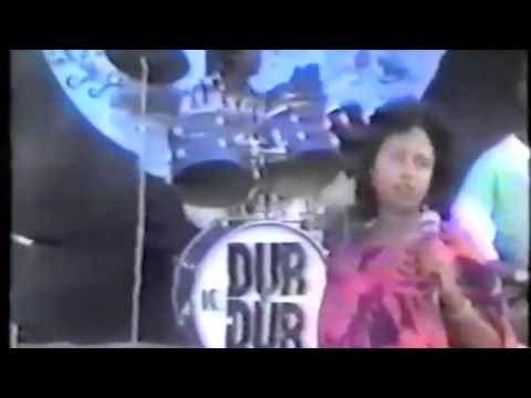 Dur Dur Band w/ Sahra Dawo (volume levelled)