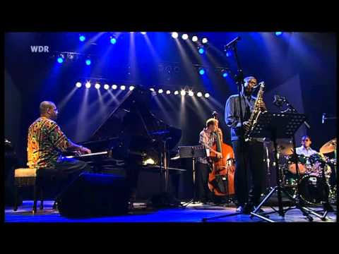 Ravi Coltrane Quartet - Between Lines