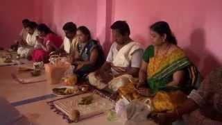 preview picture of video 'Dasara Navaratri poojalu at Bhuvaneswari Devi Peetham'
