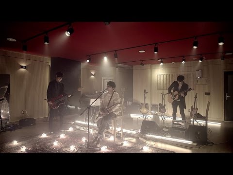 Video klip lagu: Nell - Standing in the Rain (Live) | Koleksi Trailer