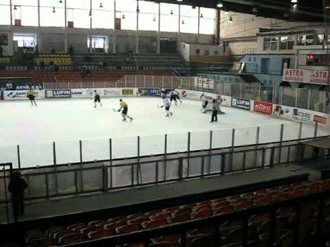 Steaua Rangers - Corona Brașov Fenestela 68 2-3 [2011.02.27] Gol 1