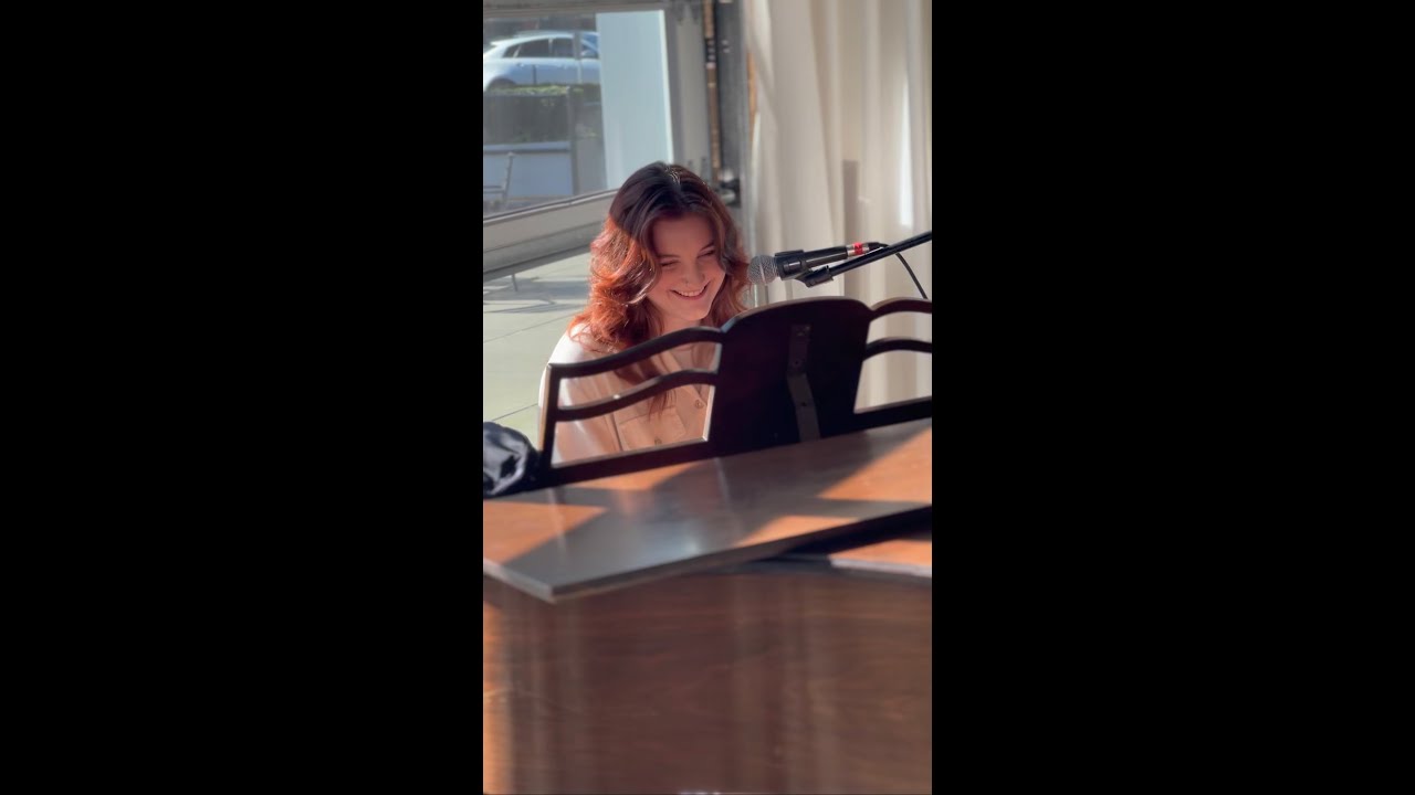 Promotional video thumbnail 1 for Laura Ogren