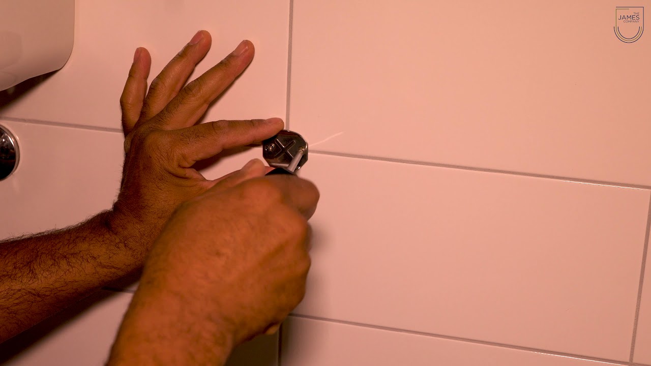 +James tipt: toiletrolhouder ophangen