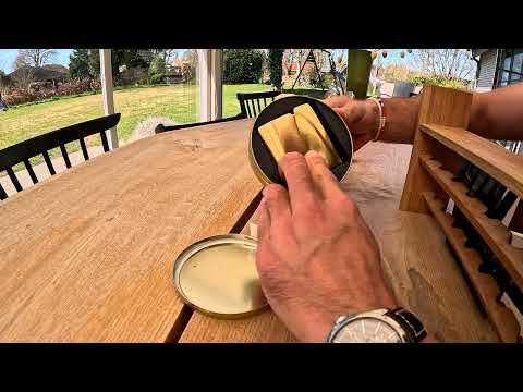 Opening a hidden gem of virginia flake tobacco by Per Georg Jensen. See descruption for full review!