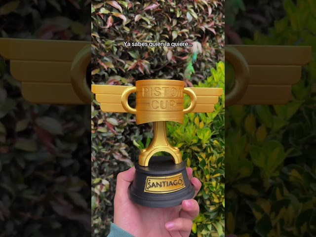 Vídeo relacionado con Disney 760-8462 - Mochila para coche (31 cm), diseño de campeón de la copa del pistón , color/modelo surtido