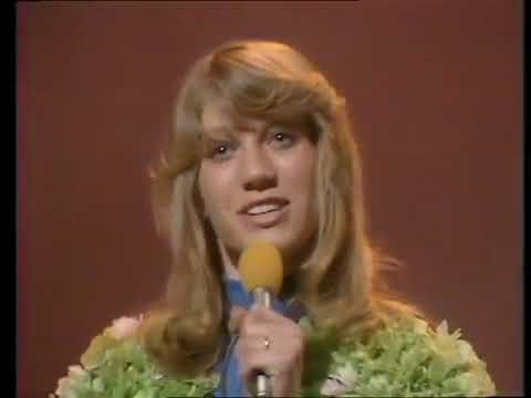 Mouth & MacNeal -  I see a star (LIVE) in The Tommy Cooper Hour. Eurovision Netherlands 1974