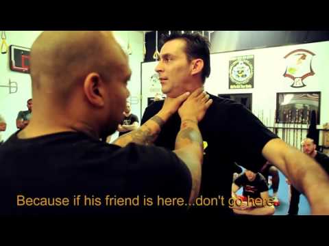 Fred Mastro explique une astuce pour parer un étranglement