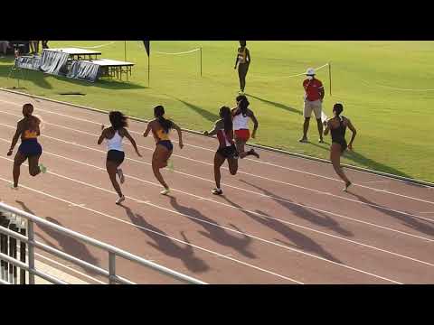2021 AAC: Women 100m prelim heat 3, Tristan Evelyn, Mouzzon, Holback, Scott