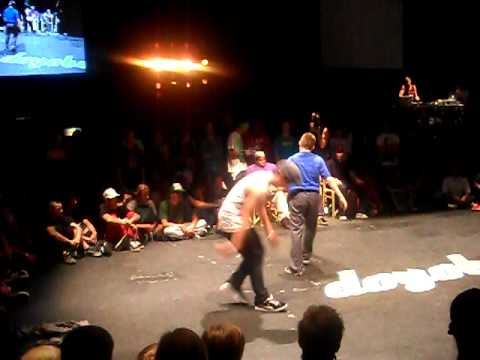 Doyobe 2010 1 vs 1 Semifinal Spliz (The Only Kingz) vs Connie (Tru Crew)