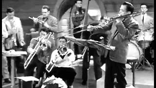 I GUESS I'LL HAVE TO DREAM THE REST  Glenn Miller Version THE SWING ERA (STEREO)