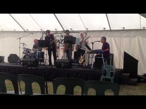 Ain't Nobody Here But Us Chickens - The Usual Suspects