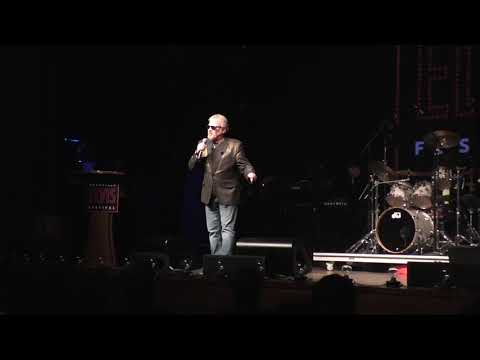 Tom Brown starts the ETA Contest Round 1 - video by Susan Quinn Sand