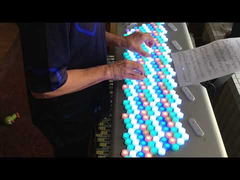 Ivor Darreg's 'On the Enharmonic Tetrachord' played on Lumatone (22edo)