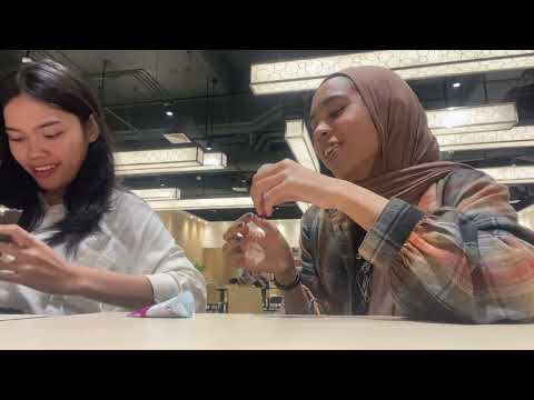 makan ice cream aeon with khansa raysha🍦🍦🍦