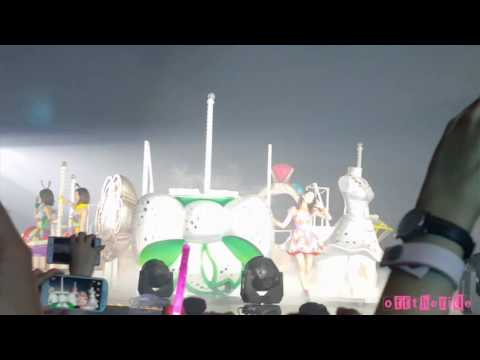 [Fancam Part 7] SNSD Phantasia in Jakarta 160416 - Kissing You