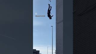 Download lagu Adegan berbahaya pemeran pengganti #shorts mp3