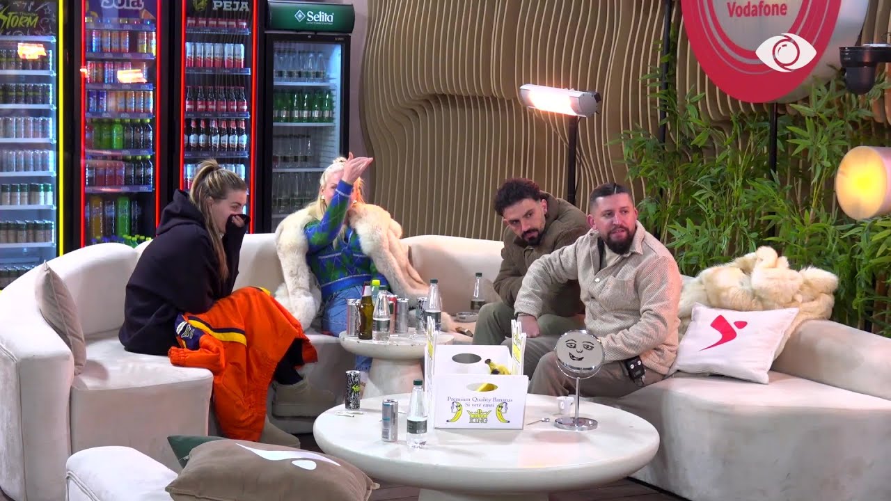 Indriti ngacmon Gjestin për Valbonën dhe Danjën: Pse po i puth në mosprezencë të gruas?