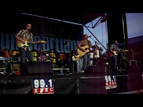 I'm Still Me- Williams Riley Band(Cajun Heartland State Fair 2009)