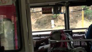 preview picture of video 'Jízda autobusem mezi Adam's peak a Hatton - Sri Lanka'