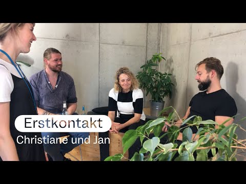 Erstkontakt September — Möbeldesign und Holzgaleeren