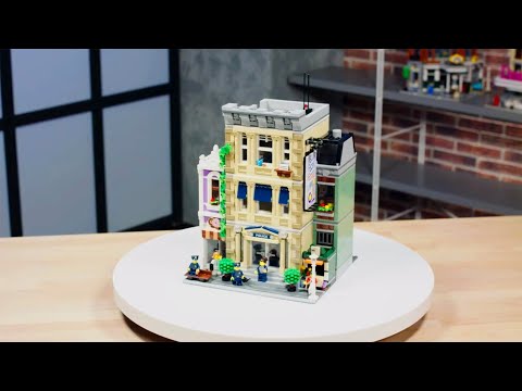 Vidéo LEGO Creator 10278 : Le Commissariat de police (Modular)