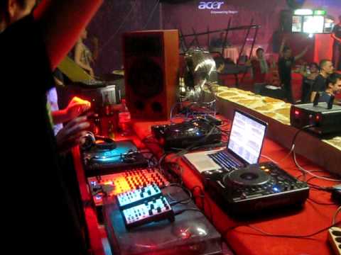 Unique - Live @ TNG Easter party, Monvi Center 04.04.2010 (Closing track Disco2Disco)