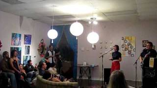 Venus Hum LIVE at Magpie, Etc.-Edit