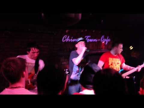 Невзатяг — Я белый (25.01.2014 @ China-Town-Cafe; Москва)