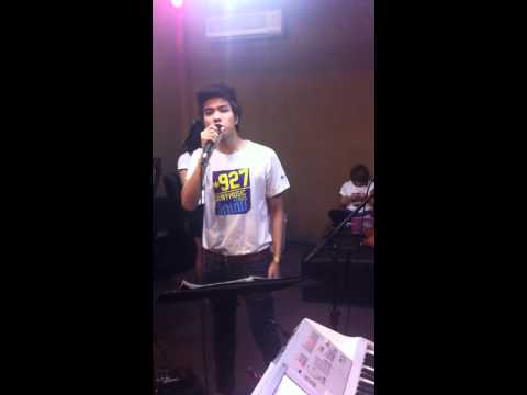 รักเธออยากเจอเขา (LIVE Version) - Warm (Chocolate Series)