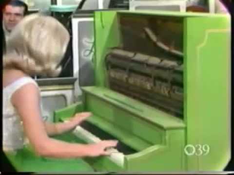 Jo Ann Castle Playing Swanee (corrected audio)