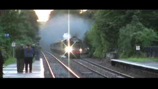 preview picture of video 'Tornado Passes Bradford-On-Avon on the The Cathedrals Express'