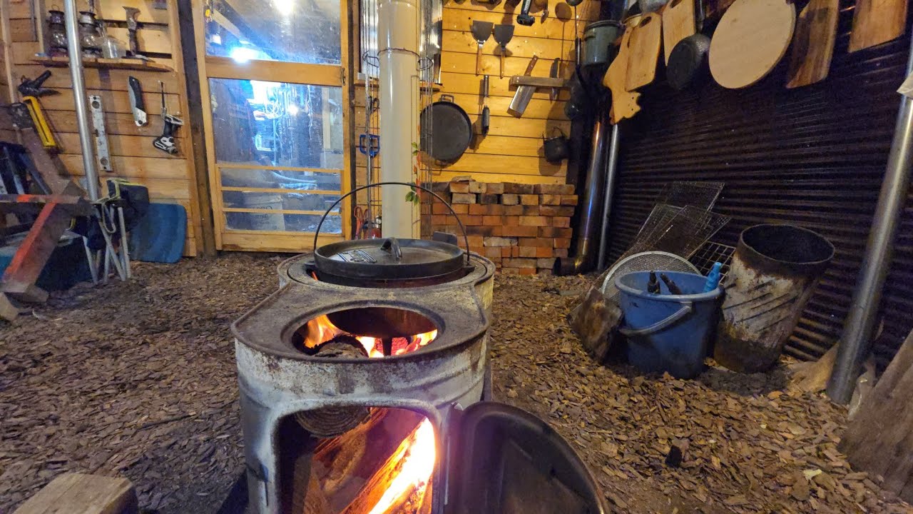 山小屋の6年目の薪ストーブと冬支度と地元の野菜を食う【ここは山ではありません】