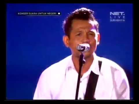 KONSER SUARA UNTUK NEGERI LIVE DI NET TV  Kuat Kita Bersinar   Superman Is Dead Feat Iwan Fals