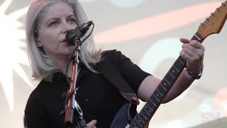 Alvvays - Dreams Tonite (LIVE at Music Tastes Good)